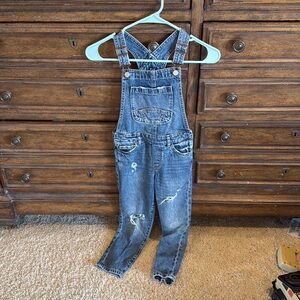 Gap Kids girls distressed overalls as S- like new!